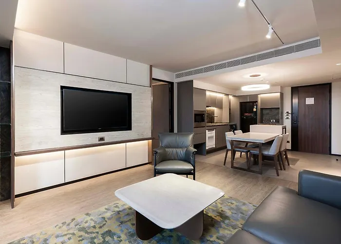 Hotel Gardina Asoke &